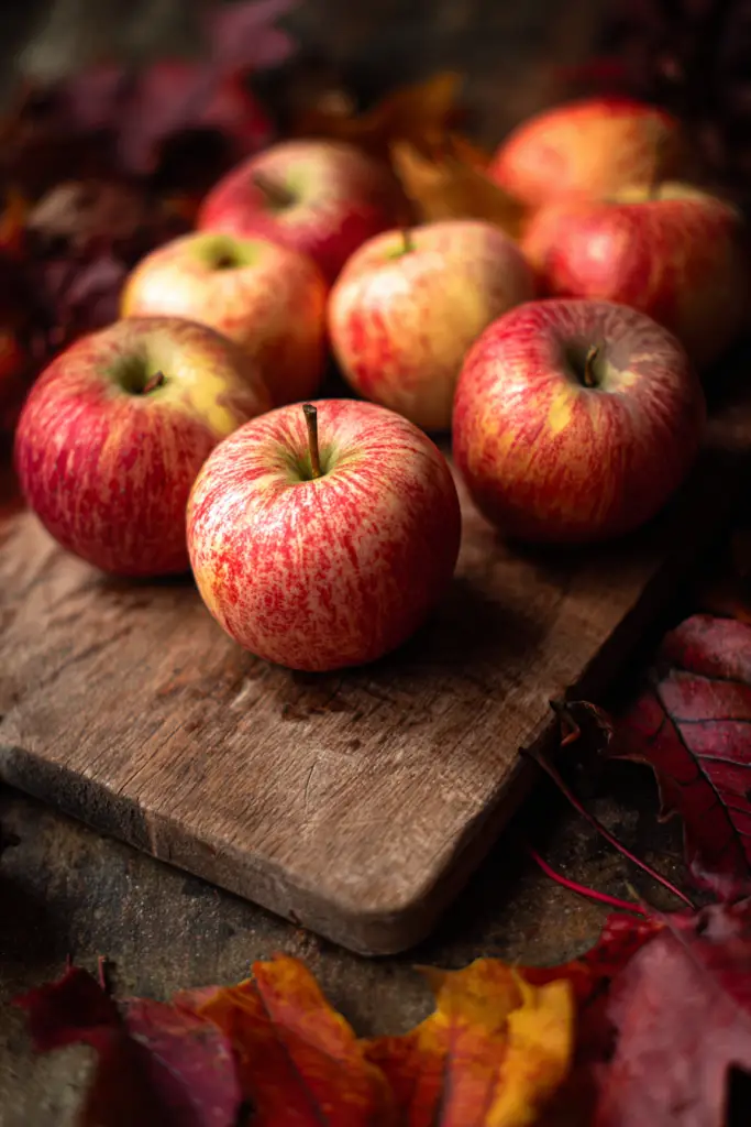 Honeycrisp apple feta salad