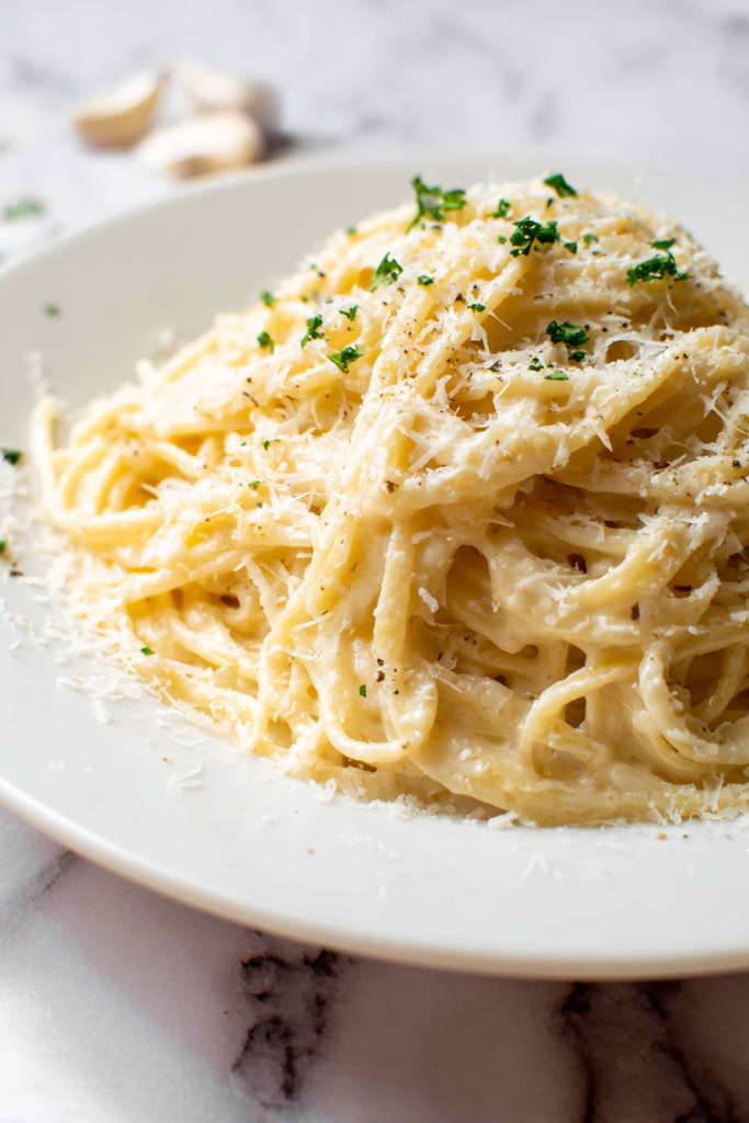creamy garlic pasta