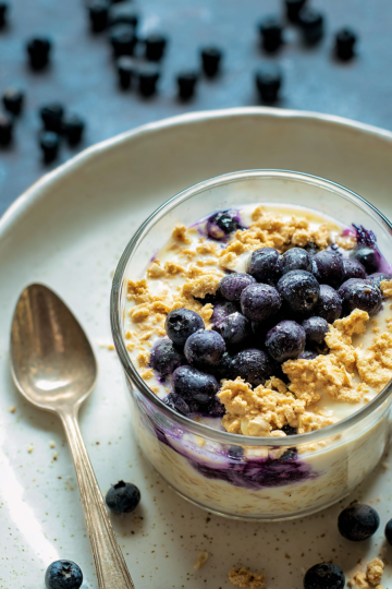 Blueberry Cheesecake Overnight Oats