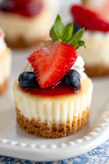 Perfect Mini Cheesecakes with Pecan Crust