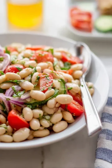 Easy Lemon Garlic White Bean Salad